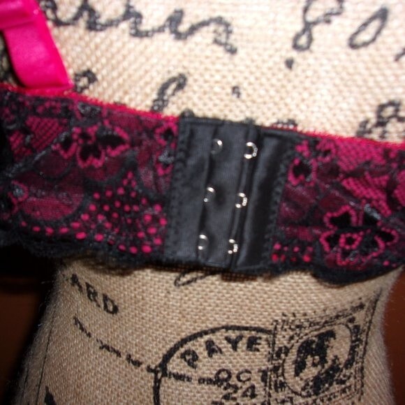 Youmita 36DD Red Floral Lace Overlay Plunge Bra - Picture 9 of 11